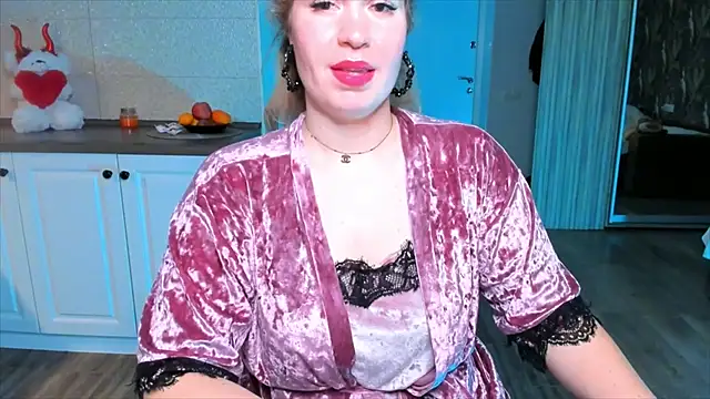 HotTiffani online show from November 19, 2025, 5:18 am