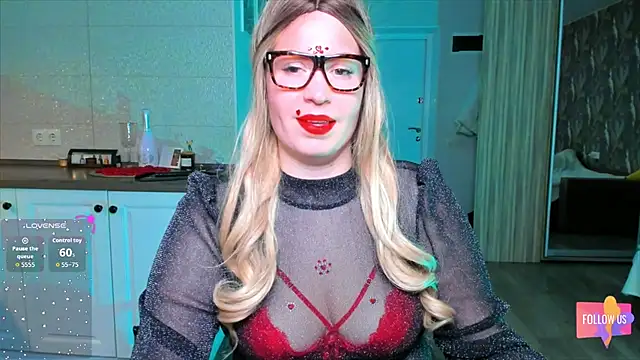 HotTiffani online show from February 14, 2026, 7:19 am