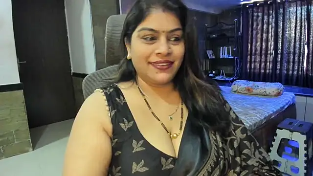 tarivishu23 online show from February 12, 2025, 4:44 am