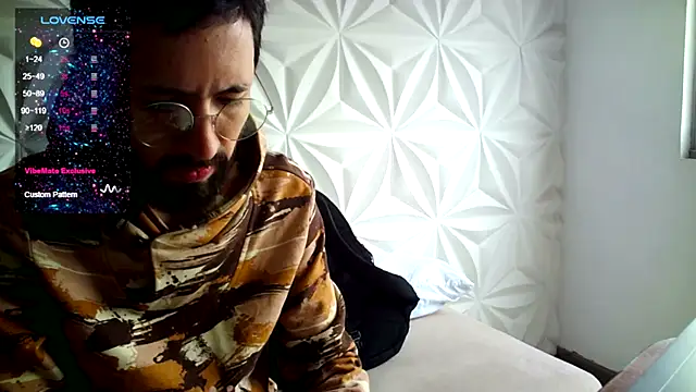 Snapshot of jerryandjessica chatting on September 18, 2025, 8:01 pm jerryandjessica online show from September 18, 2025, 8:01 pm