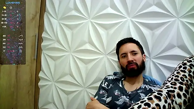 Snapshot of jerryandjessica chatting on October 12, 2025, 10:22 pm jerryandjessica online show from October 12, 2025, 10:22 pm