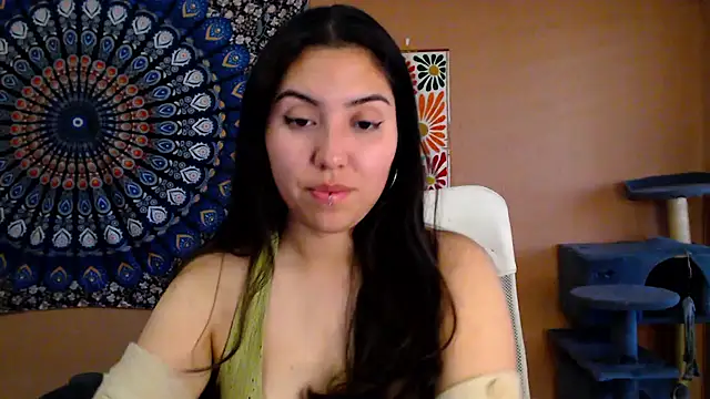 IntimateTales online show from November 27, 2025, 10:27 am