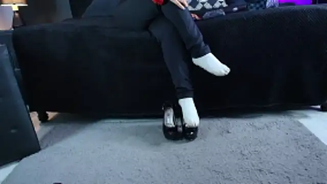  Jade 16 online show from January 12, 2026, 12:23 pm