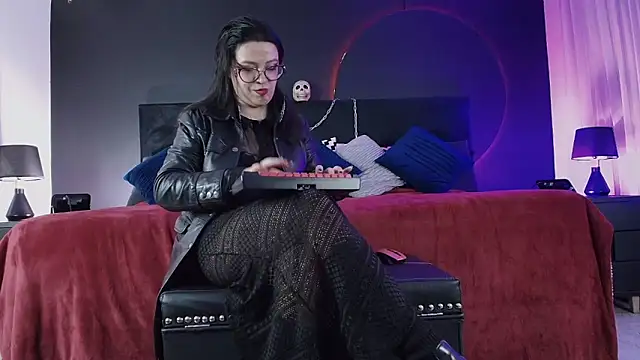  Jade 16 online show from May 18, 2026, 12:54 pm