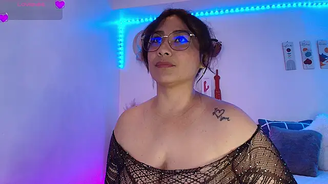 JuliRamirez online show from January 20, 2025, 8:29 pm