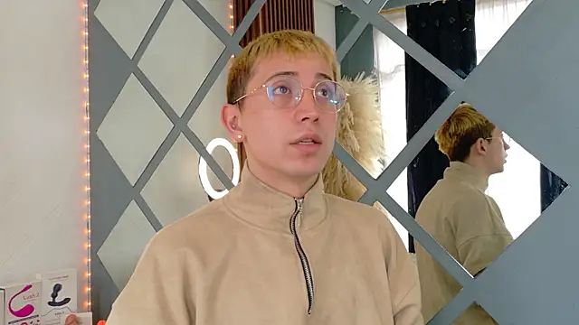 Chris Bennett online show from November 10, 2025, 1:05 pm