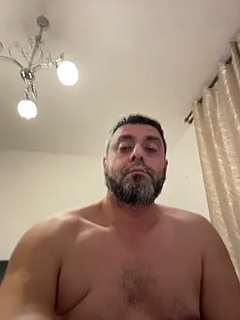 ChiIul11 online show from May 29, 2026, 9:32 pm