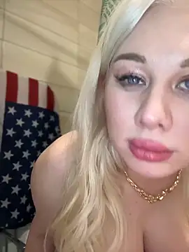 LaraHollywood online show from February 15, 2025, 5:41 am