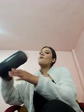 Snapshot of DORYY chatting on January 10, 2026, 12:17 am DORYY online show from January 10, 2026, 12:17 am