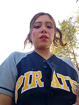 Snapshot of DORYY chatting on November 15, 2025, 10:25 pm DORYY online show from November 15, 2025, 10:25 pm