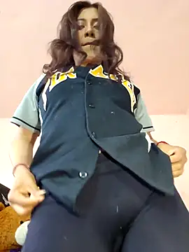 Snapshot of DORYY chatting on October 19, 2025, 10:34 pm DORYY online show from October 19, 2025, 10:34 pm