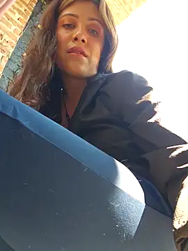 Snapshot of DORYY chatting on November 3, 2025, 6:11 pm DORYY online show from November 3, 2025, 6:11 pm