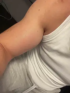 Snapshot of bestofsex99 chatting on September 22, 2025, 5:30 pm bestofsex99 online show from September 22, 2025, 5:30 pm