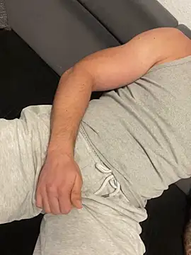 Snapshot of bestofsex99 chatting on September 21, 2025, 5:18 pm bestofsex99 online show from September 21, 2025, 5:18 pm