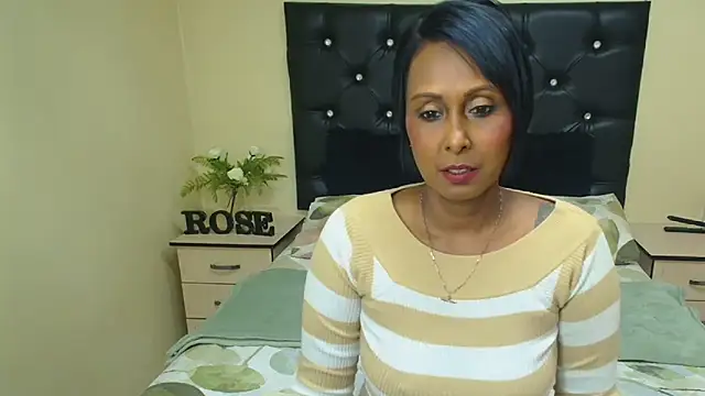 Snapshot of Ms_Rosexxx chatting on September 29, 2025, 8:32 am Ms Rosexxx online show from September 29, 2025, 8:32 am