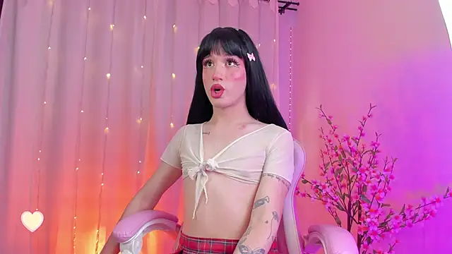 Snapshot of rosseblondee chatting on October 4, 2025, 9:05 pm rosseblondee online show from October 4, 2025, 9:05 pm