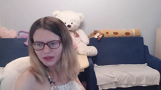 night is dark online show from November 20, 2025, 5:46 pm