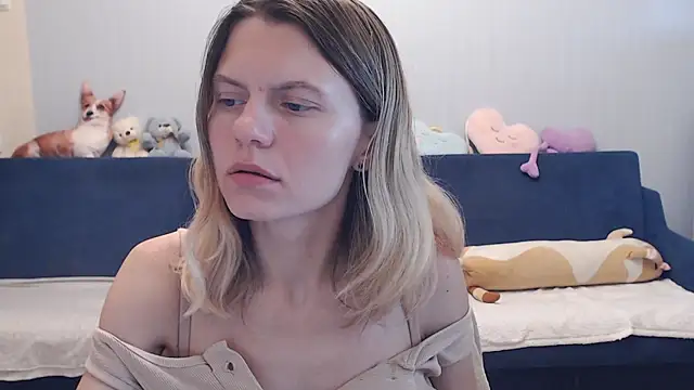 night is dark online show from October 9, 2025, 3:01 pm