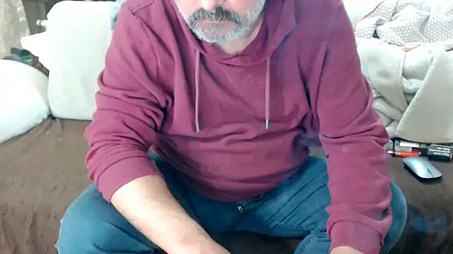 LiONTURK online show from February 17, 2025, 6:39 pm