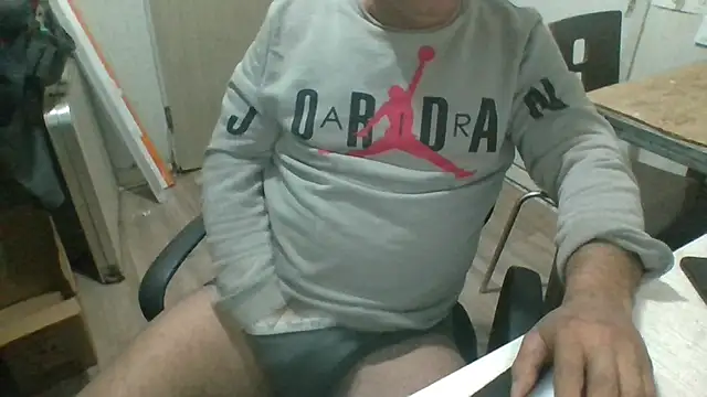 Snapshot of LiONTURK chatting on February 27, 2026, 8:30 pm LiONTURK online show from February 27, 2026, 8:30 pm