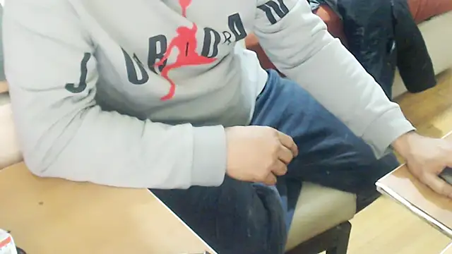 LiONTURK online show from October 4, 2025, 6:20 pm