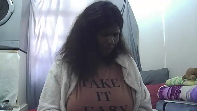 Delicioussexy online show from July 9, 2026, 8:48 am
