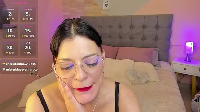  Abril W online show from February 28, 2025, 6:10 am