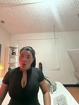 valerie lya online show from May 15, 2026, 1:31 pm