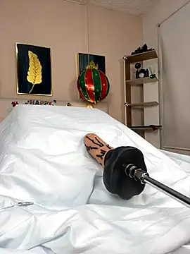 valerie lya online show from November 20, 2025, 8:20 pm