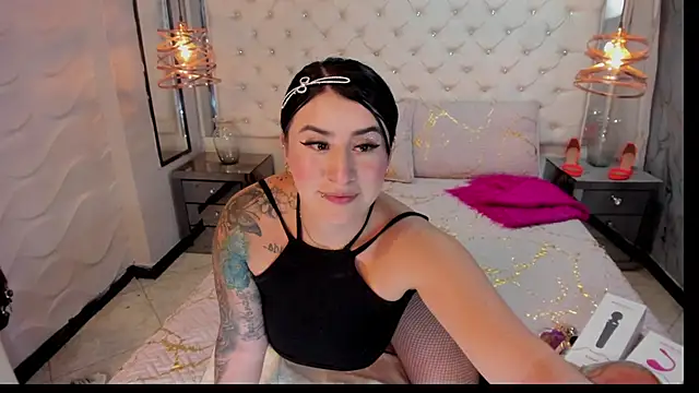 Snapshot of Nara_belen chatting on March 15, 2025, 6:58 am Nara belen online show from March 15, 2025, 6:58 am