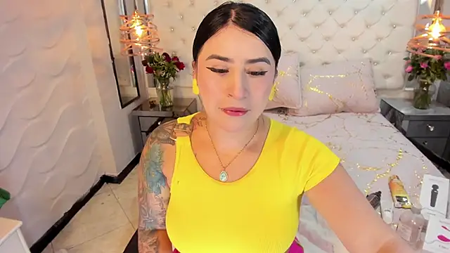 Snapshot of Nara_belen chatting on February 21, 2025, 3:45 am Nara belen online show from February 21, 2025, 3:45 am