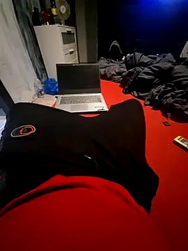 borooooo5 online show from November 10, 2025, 8:47 pm