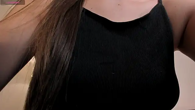 EllaClark online show from September 25, 2025, 6:25 pm