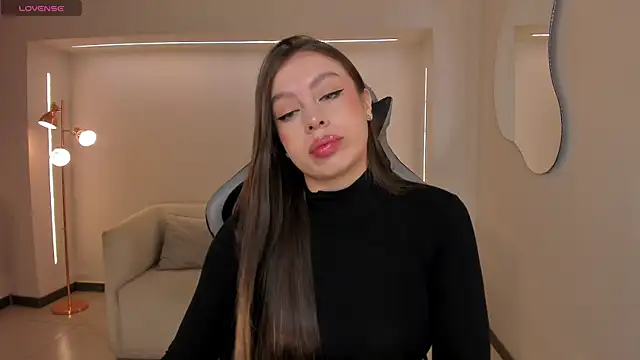 EllaClark online show from September 15, 2025, 6:52 pm