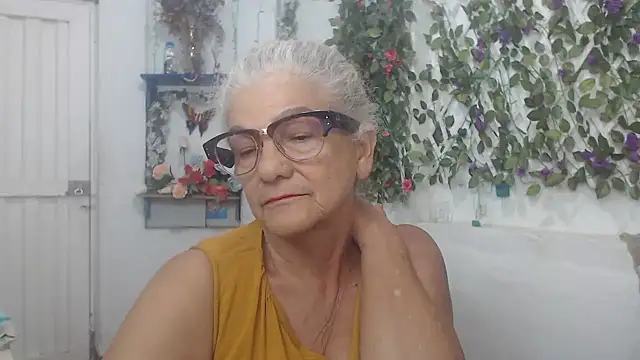 FunnyGrandma online show from December 17, 2024, 12:23 am