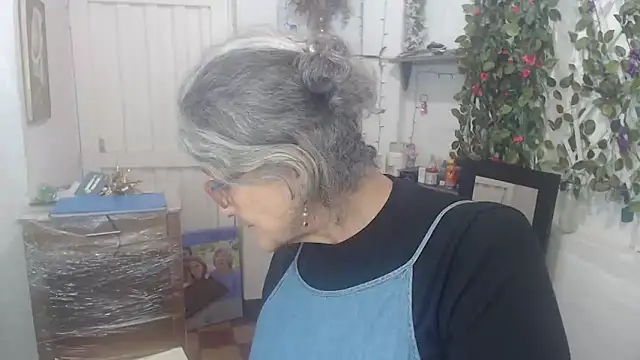 FunnyGrandma online show from March 12, 2025, 1:36 am