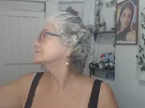 FunnyGrandma online show from September 14, 2025, 11:16 pm