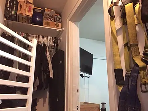 Jcharlesnew69xh online show from October 15, 2025, 12:09 am