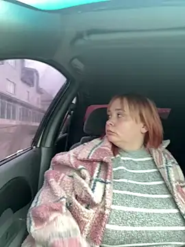 Model9798 online show from March 13, 2025, 11:19 am