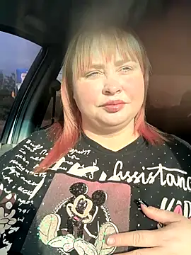 Model9798 online show from October 6, 2025, 6:36 am