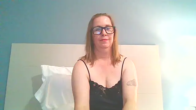 SweetandNaughty1 online show from December 12, 2024, 2:59 am
