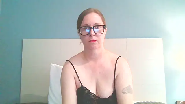 SweetandNaughty1 online show from February 27, 2025, 8:20 pm