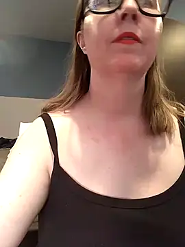 Snapshot of SweetandNaughty1 chatting on September 29, 2025, 4:19 am SweetandNaughty1 online show from September 29, 2025, 4:19 am