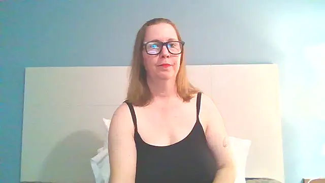 SweetandNaughty1 online show from March 5, 2025, 10:33 am