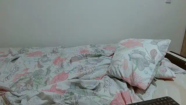 jmmy cb online show from April 4, 2026, 10:33 am