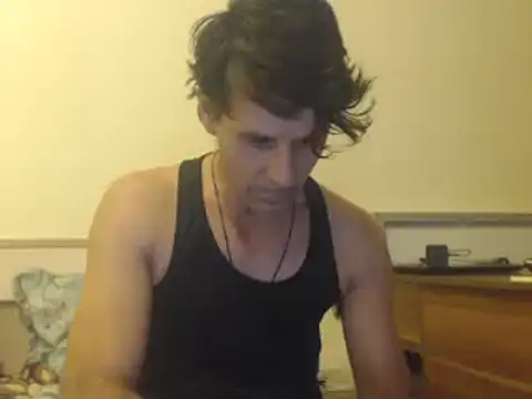Snapshot of yvesstorm1 chatting on December 23, 2024, 3:33 pm yvesstorm1 online show from December 23, 2024, 3:33 pm