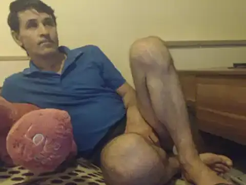 Snapshot of yvesstorm1 chatting on March 5, 2025, 8:00 pm yvesstorm1 online show from March 5, 2025, 8:00 pm