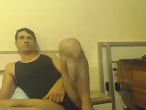 Snapshot of yvesstorm1 chatting on February 26, 2025, 6:04 pm yvesstorm1 online show from February 26, 2025, 6:04 pm