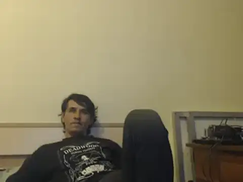 Snapshot of yvesstorm1 chatting on January 18, 2025, 6:43 pm yvesstorm1 online show from January 18, 2025, 6:43 pm