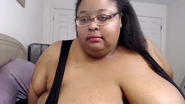 Loves Aura online show from March 21, 2026, 12:45 am